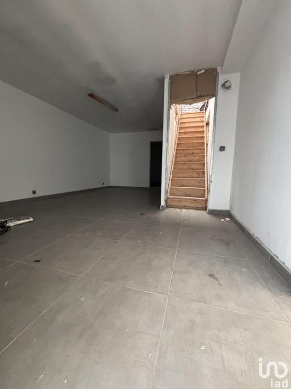 Maison - 445 m² - 3 pièces