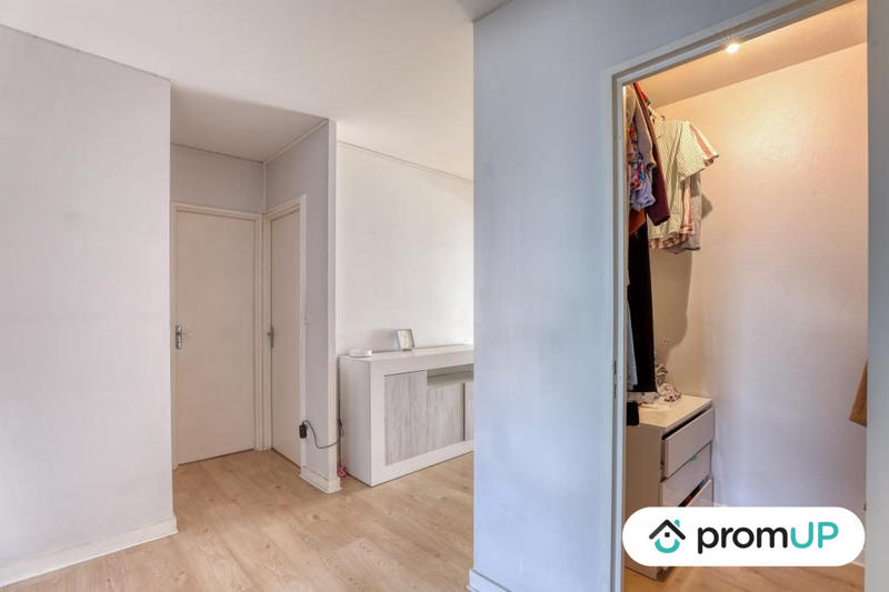 Appartement - 81 m² - 4 pièces
