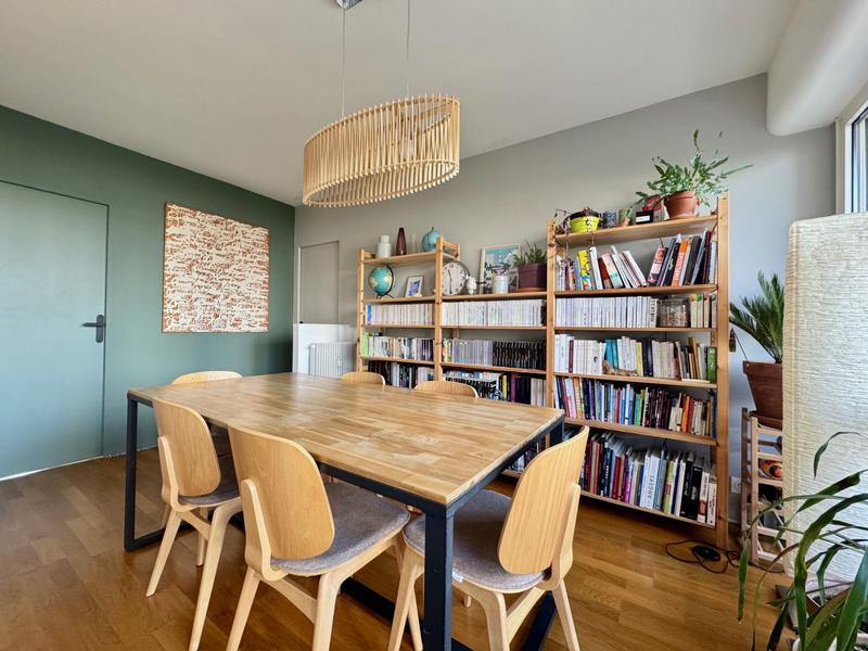 Appartement - 118 m² - 6 pièces