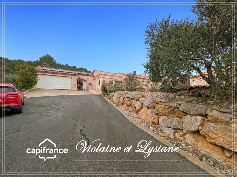 Propriété - 179 m² - 8 pièces