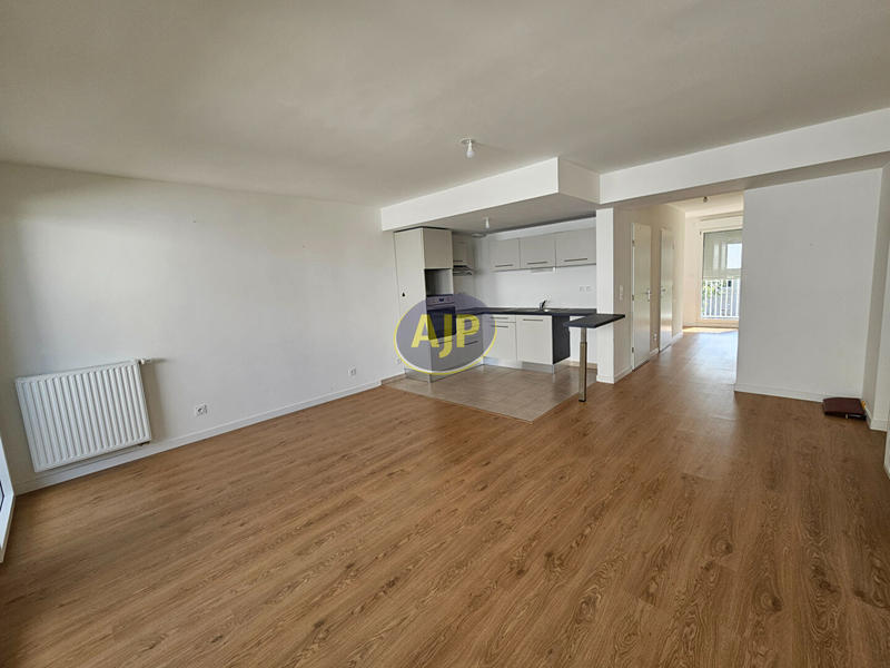 Appartement - 84 m² - 4 pièces