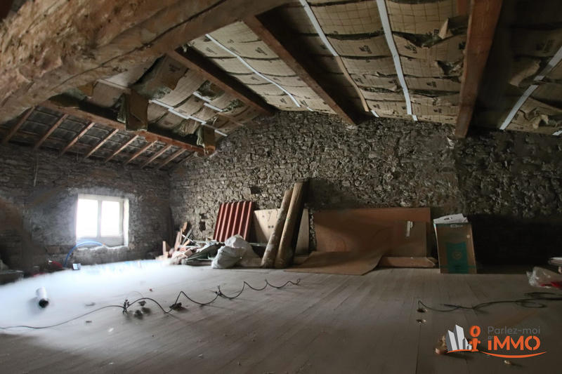 Maison - 90 m² - 3 pièces