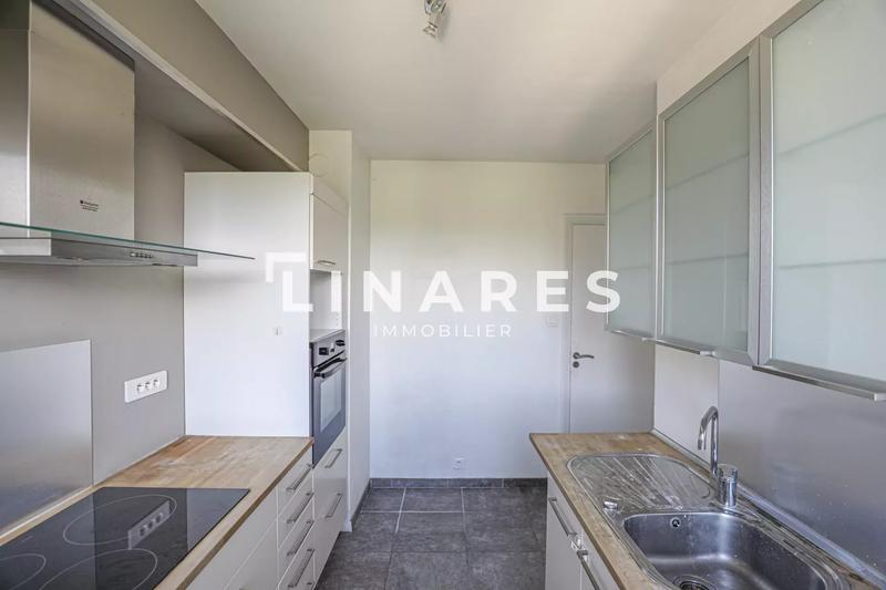 Appartement - 80 m² - 3 pièces