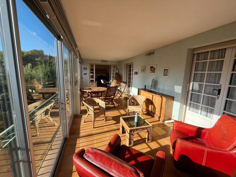 Maison - 217 m² - 9 pièces