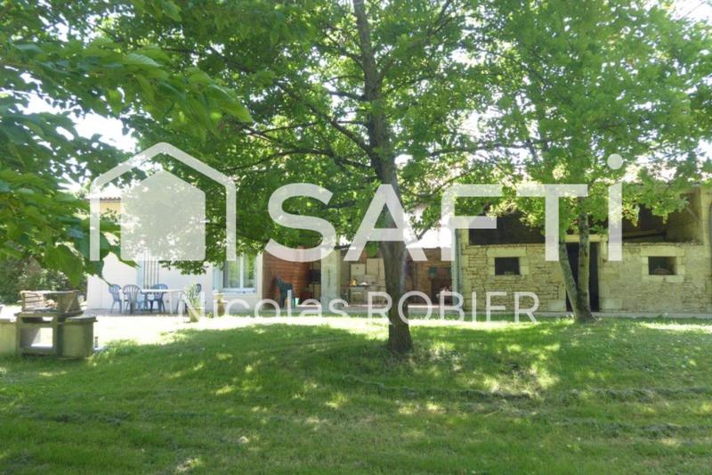 Maison - 210 m² - 8 pièces