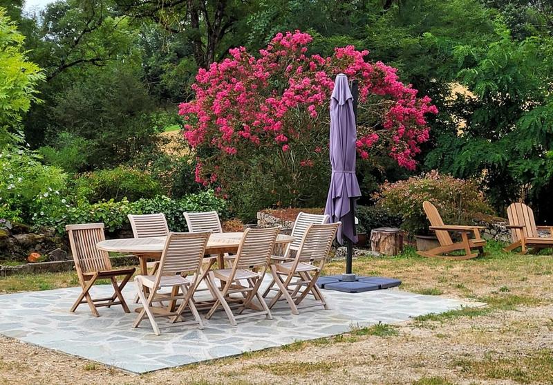 Propriété - 327 m² - 12 pièces