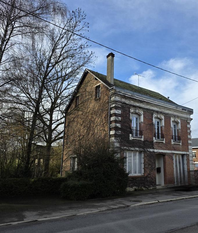 Maison - 171 m² - 9 pièces