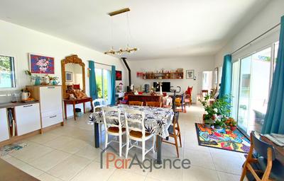 Maison - 174 m² - 5 pièces