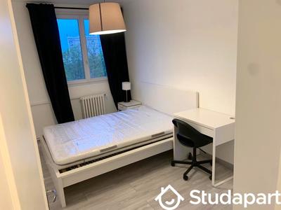 Chambre - 15 m² - 1 pièce