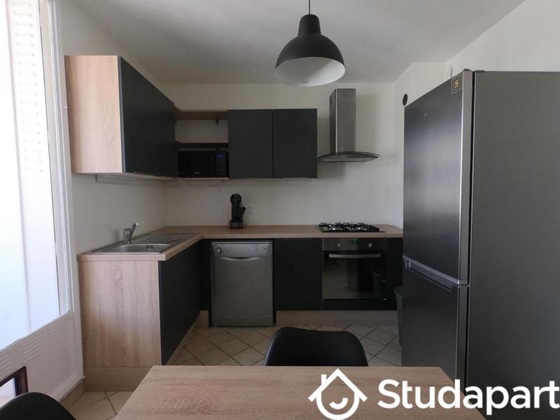 Chambre - 9 m² - 1 pièce