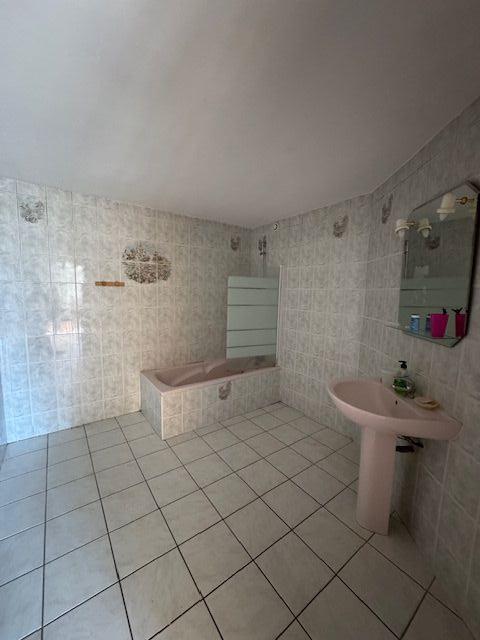 Appartement - 94 m² - 3 pièces