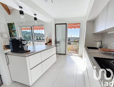 Appartement - 95 m² - 3 pièces