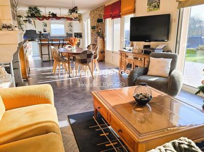 Pavillon - 148 m² - 8 pièces