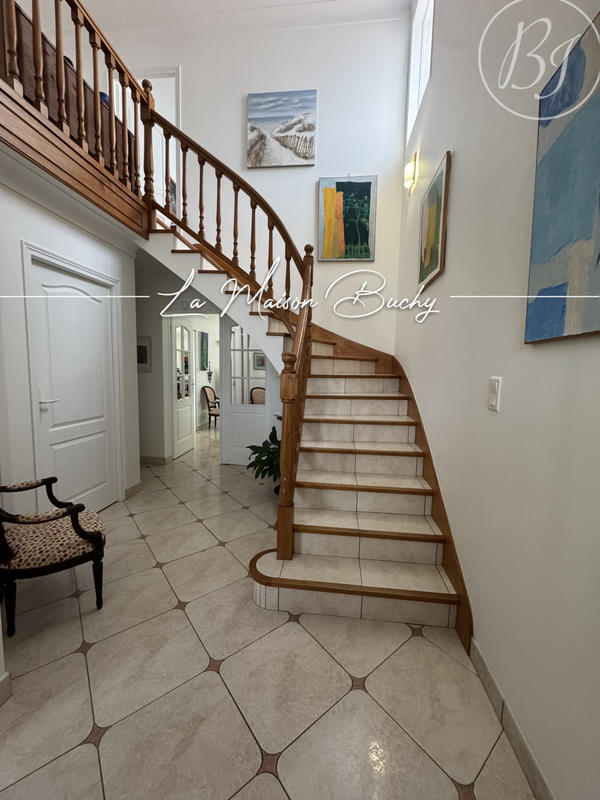 Maison - 185 m² - 6 pièces