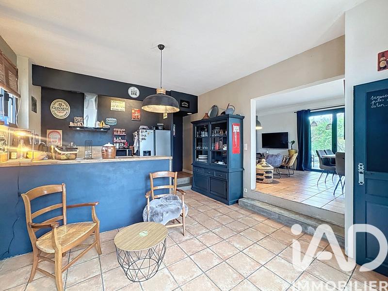 Maison - 265 m² - 8 pièces