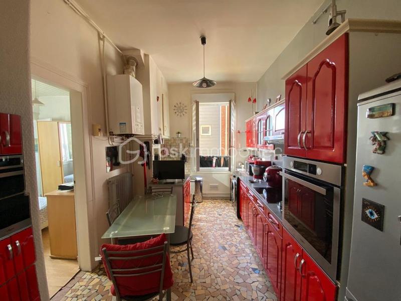 Immeuble - 130 m² - 10 pièces