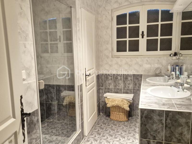 Maison - 183 m² - 6 pièces