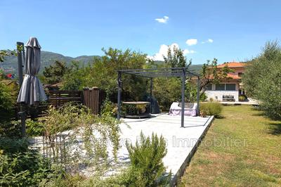 Maison - 198 m² - 8 pièces