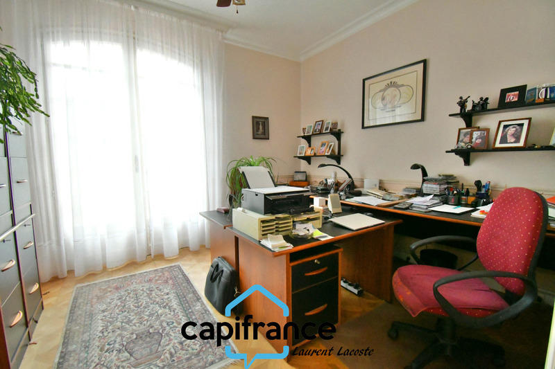 Maison - 297 m² - 6 pièces