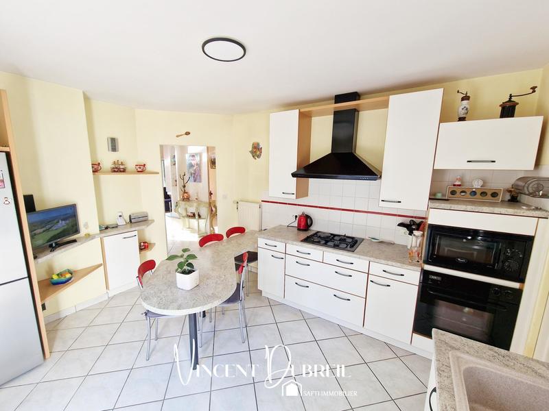 Maison - 92 m² - 5 pièces