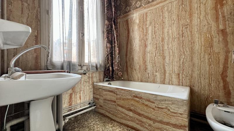 Appartement - 131 m² - 6 pièces