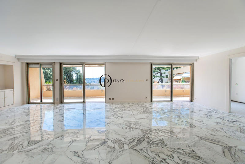 Appartement - 153 m² - 4 pièces