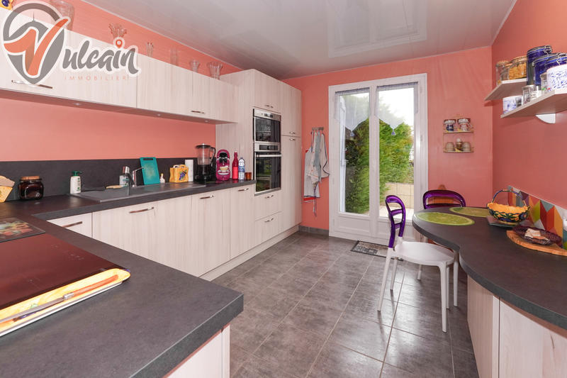 Maison - 104 m² - 5 pièces