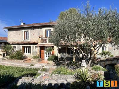 Maison - 150 m² - 5 pièces