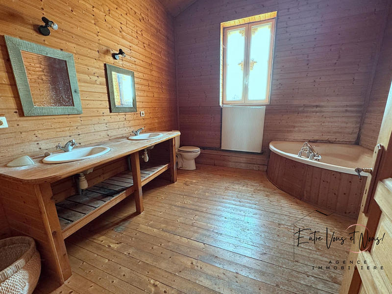 Maison ancienne - 245 m² - 9 pièces