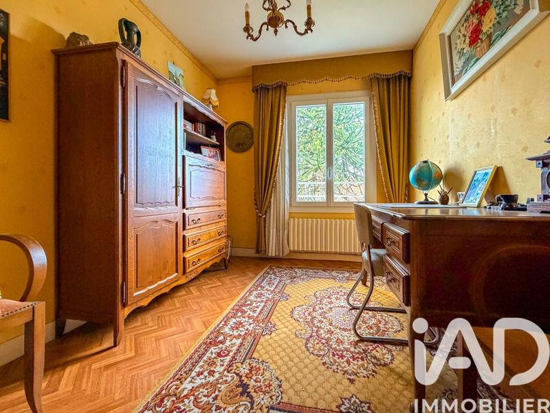 Maison - 94 m² - 6 pièces