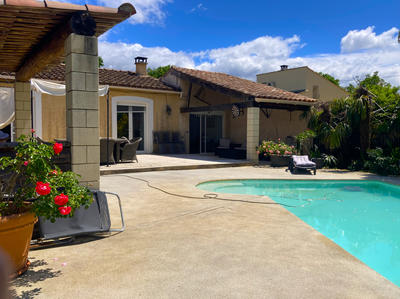 Maison - 93 m² - 5 pièces