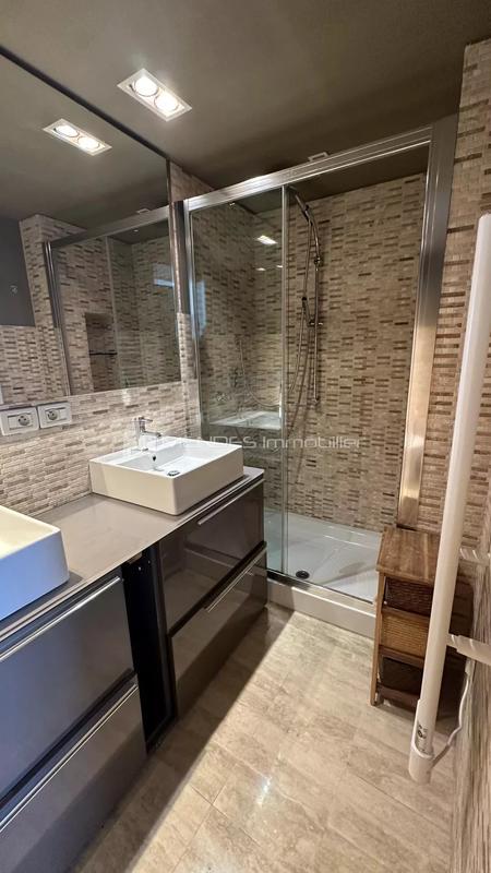 Appartement - 84 m² - 3 pièces