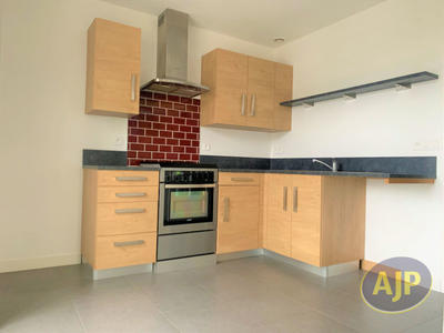 Appartement - 83 m² - 4 pièces