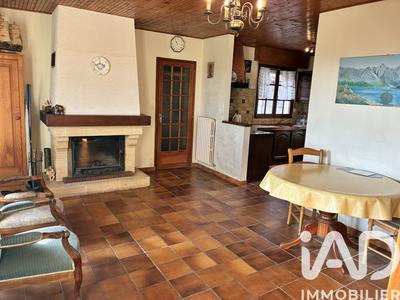 Maison - 94 m² - 5 pièces