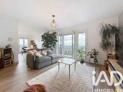 Appartement - 92 m² - 5 pièces