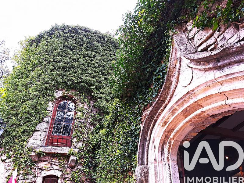 Maison - 400 m² - 15 pièces