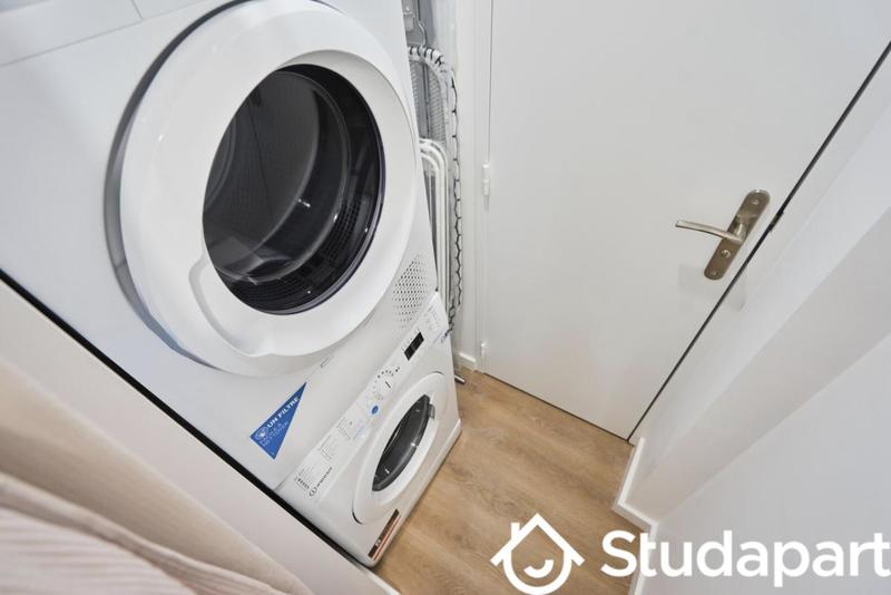 Chambre - 12 m² - 1 pièce