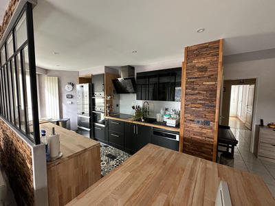 Appartement - 93 m² - 4 pièces