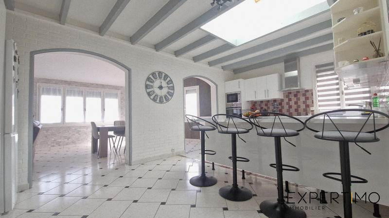 Maison - 139 m² - 6 pièces