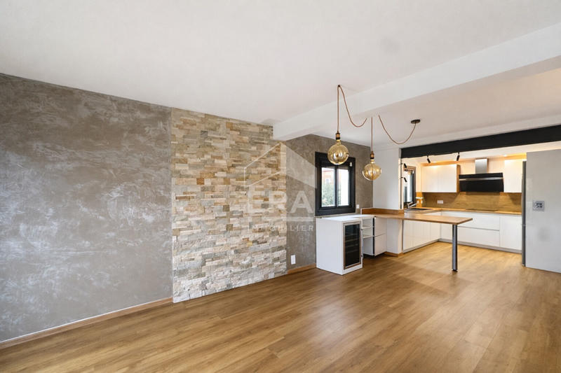 Maison - 135 m² - 6 pièces