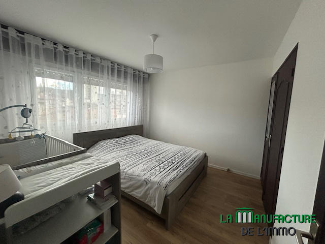 Appartement - 82 m² - 4 pièces