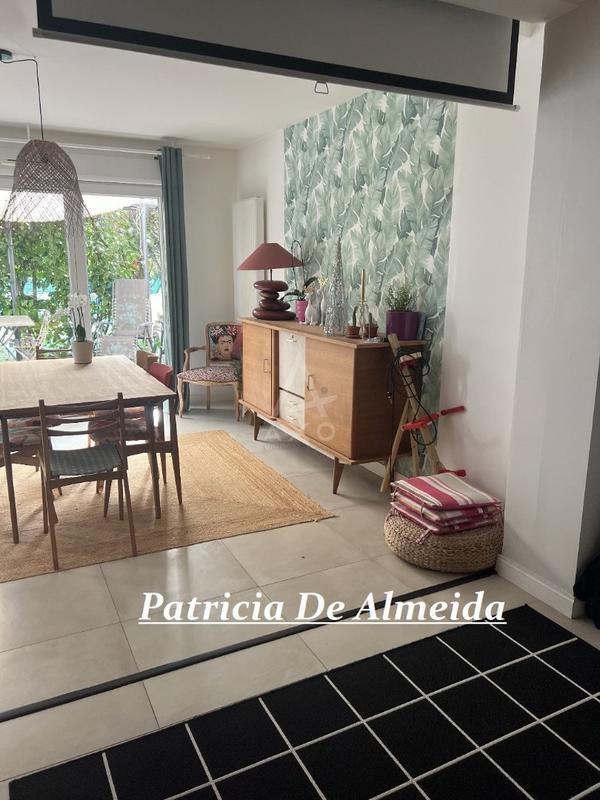 Maison jumelée - 92 m² - 4 pièces