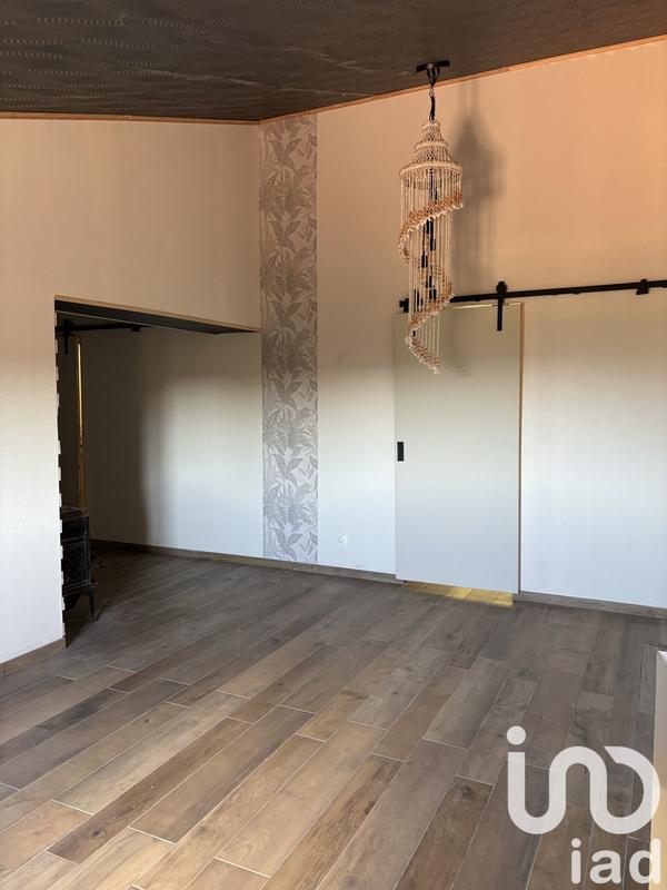 Maison - 270 m² - 9 pièces