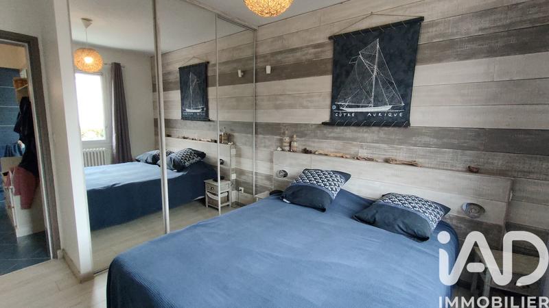 Maison - 217 m² - 9 pièces