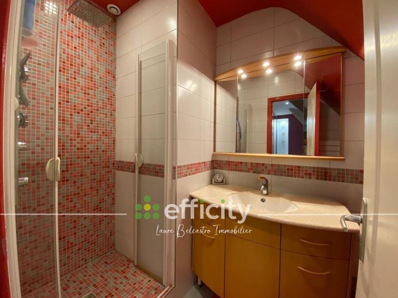 Maison - 177 m² - 5 pièces