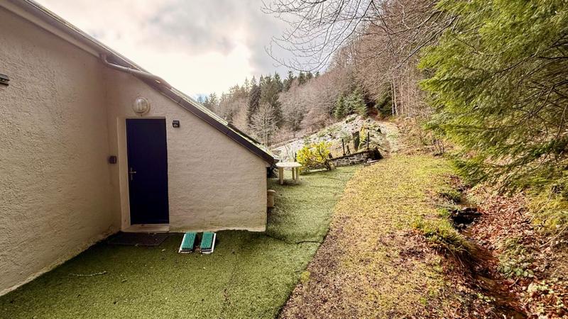 Maison - 224 m² - 9 pièces