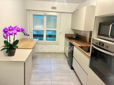 Appartement - 92 m² - 4 pièces