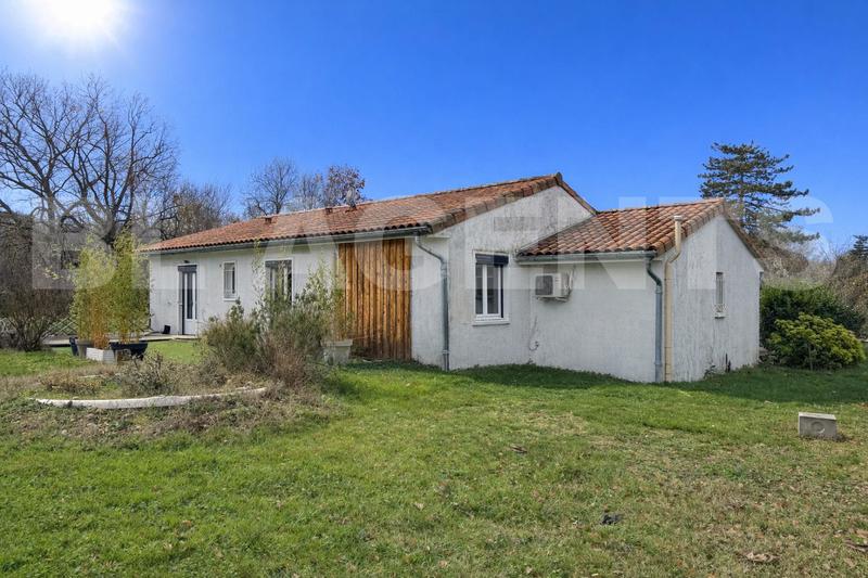 Maison - 99 m² - 4 pièces