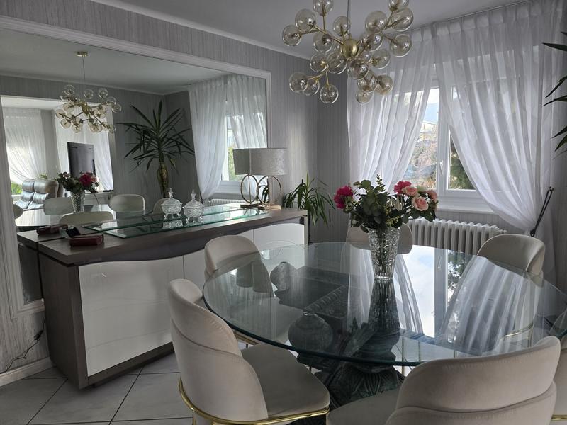 Maison - 140 m² - 4 pièces