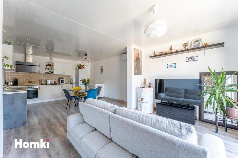 Appartement - 80 m² - 4 pièces